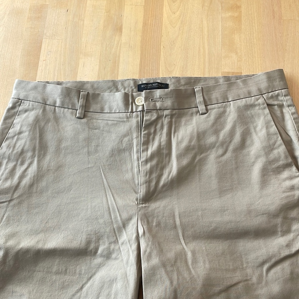 Banana Republic Emerson Shorts size 36 NWOTs